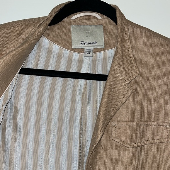 Faconnable French Designer Linen Blazer With Elbow Pads and Optional Tie Waist - Picture 2 of 7